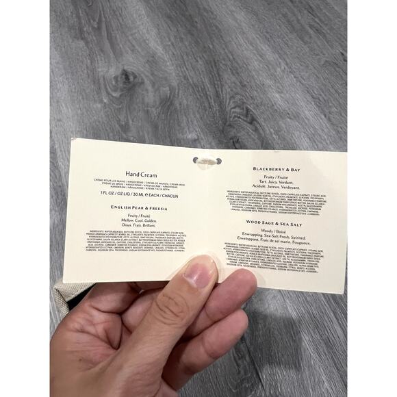 (*NEW) Jo Malone Hand Cream Gift Set + Pouch - Picture 3 of 5